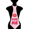 Óriás parti nyakkendő 'Kiss Me' felirattal